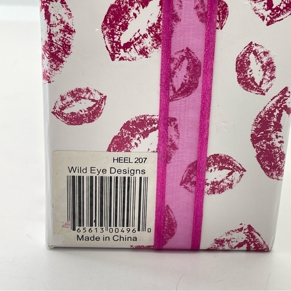 Wild Eye Designs High Heel Cake Server - Picture 10 of 11